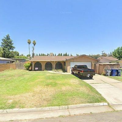 146 E Stuart Ave, Fresno, CA 93710