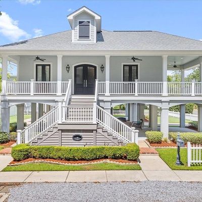 146 Lafitte St, Mandeville, LA 70448