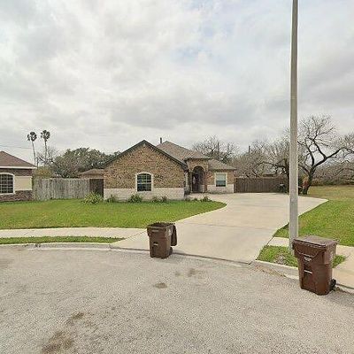 1467 Virginia Ave, Kingsville, TX 78363