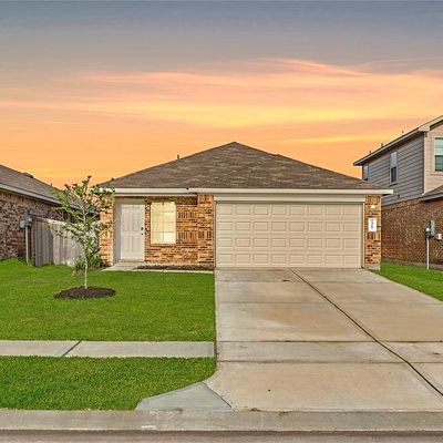 14687 Canyon Pines Ln, New Caney, TX 77357