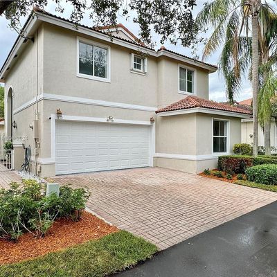 1470 Sweetbay Way, Hollywood, FL 33019