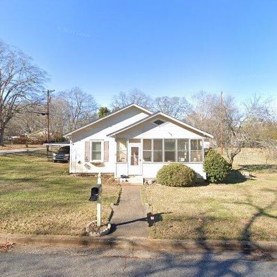 15 3 Rd St, Inman, SC 29349