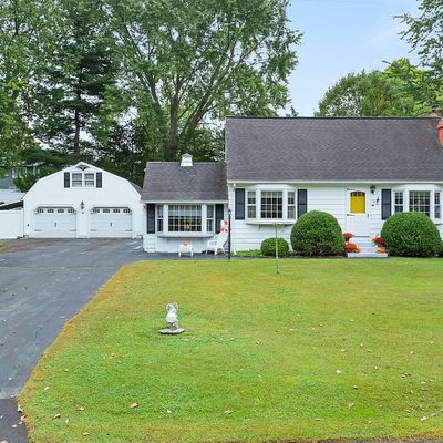 15 Circle Dr, Branford, CT 06405