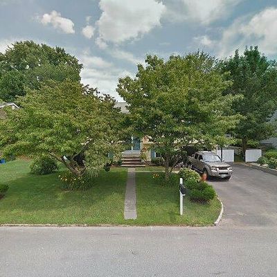 15 Lincoln Park Ave, Cranston, RI 02920