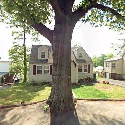 150 Fairfax St, West Haven, CT 06516