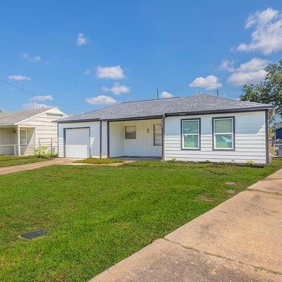 1501 Pecan Dr, Pasadena, TX 77502