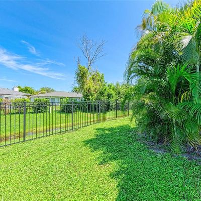 1504 Fawnwood Cir, Sarasota, FL 34232