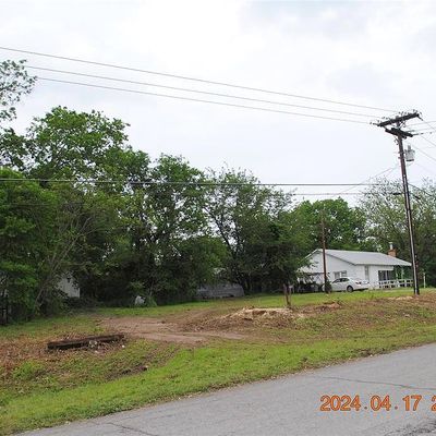 1505 W Main St, Lancaster, TX 75146