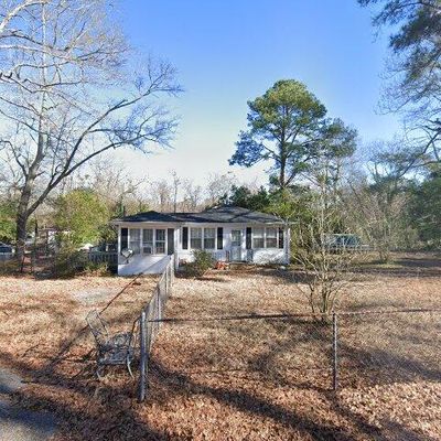 1509 E Mcelveen Ter, Florence, SC 29505