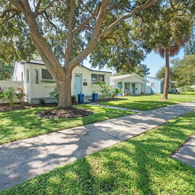 1510 35 Th Ave N, Saint Petersburg, FL 33704