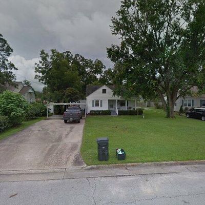 1511 Mcarthur Ave, New Bern, NC 28560