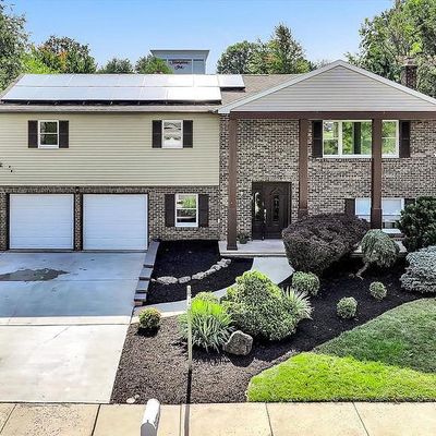 1511 Singer Rd, Reading, PA 19610