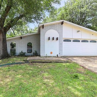 1513 Burmeister Rd, Fort Worth, TX 76134