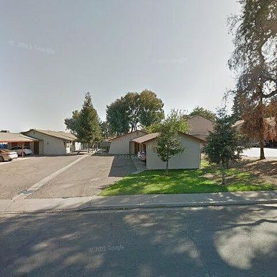 1513 E Douglas Ave, Visalia, CA 93292