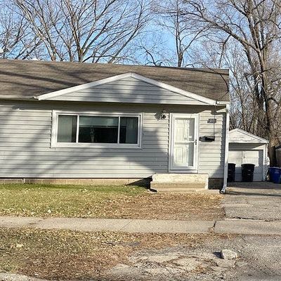 1521 63 Rd St, Des Moines, IA 50311