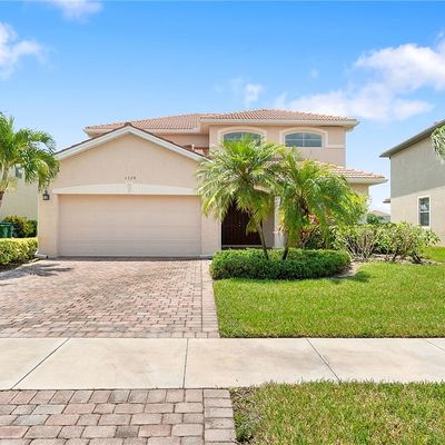 1529 Birdie Dr, Naples, FL 34120