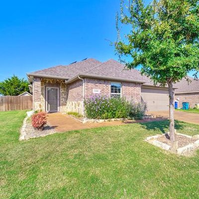 1530 Woodlake Dr, Waxahachie, TX 75165