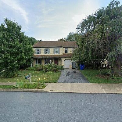 1546 Braxton Dr, Lancaster, PA 17602