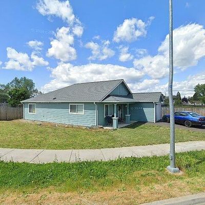 155 Mellecker Way, Medford, OR 97501