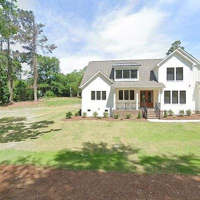 140 Country Club Cir, Southern Pines, NC 28387