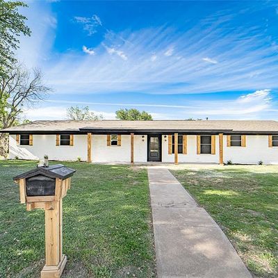 1400 Sycamore St, Breckenridge, TX 76424