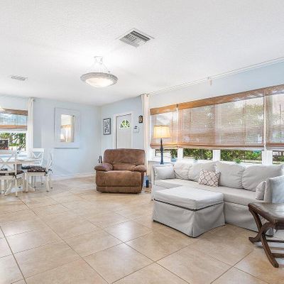 1401 N J Ter, Lake Worth Beach, FL 33460