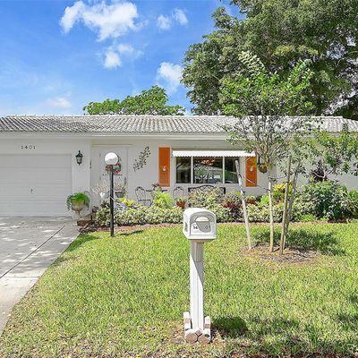 1401 Nw 87 Th Ln, Plantation, FL 33322