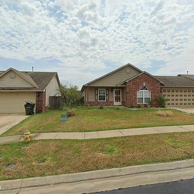 1401 Reavis Xing, Claremore, OK 74019