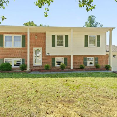 1402 Brushy Mountain Dr, Salem, VA 24153