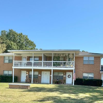 1409 S Commerce Ave, Russellville, AR 72801