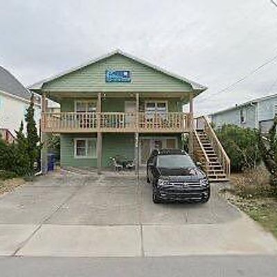 1410 N Topsail Dr, Surf City, NC 28445