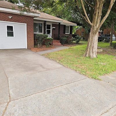 1411 Wool Ave, Portsmouth, VA 23707