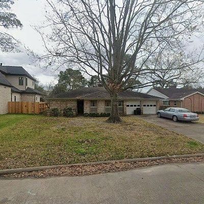 14111 Barryknoll Ln, Houston, TX 77079