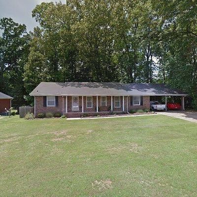 1412 Memory Ln, Tuscumbia, AL 35674