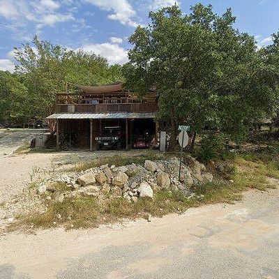 1413 Alamo Beach Rd, Pipe Creek, TX 78063