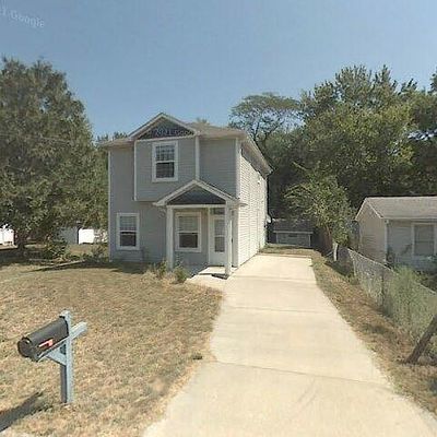 1416 Maple Ln, Lawrence, KS 66044