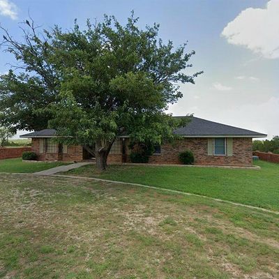 142 Glendale Rd, Sweetwater, TX 79556