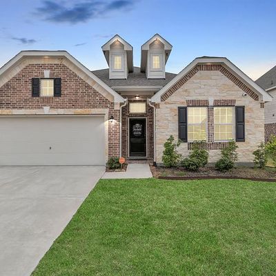 14215 Medina Dr, Baytown, TX 77523