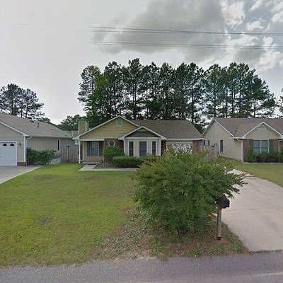 1422 Farwell Dr, Fayetteville, NC 28304