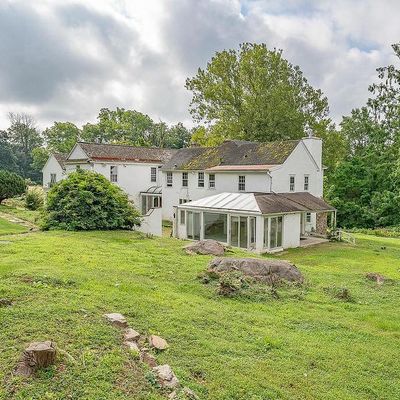 1425 Mount Pleasant Rd, Villanova, PA 19085