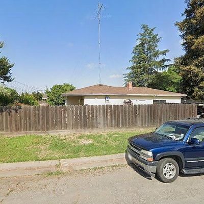 1430 Queens Cir, Merced, CA 95340