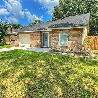 14302 Blue Falls Dr, Sugar Land, TX 77498