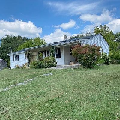 144 Cherry St, Rural Retreat, VA 24368