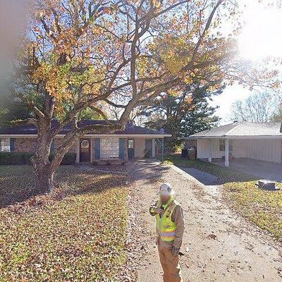 144 Garden Ln, Monroe, LA 71203