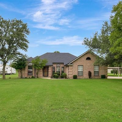 144 Southwood Dr, Burleson, TX 76028