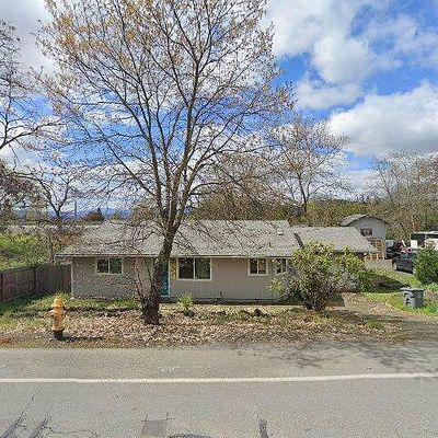 1440 Ne Beacon Dr, Grants Pass, OR 97526