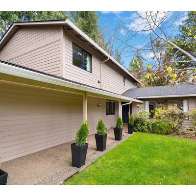 1448 Greentree Cir, Lake Oswego, OR 97034