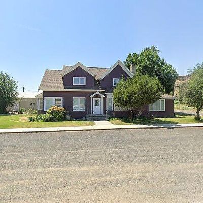 145 Sw Cooper St, Washtucna, WA 99371