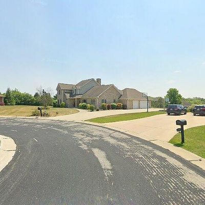 145 Victoria Cir, Union Grove, WI 53182