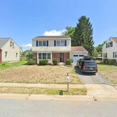 1635 Robert Rd, Lancaster, PA 17601